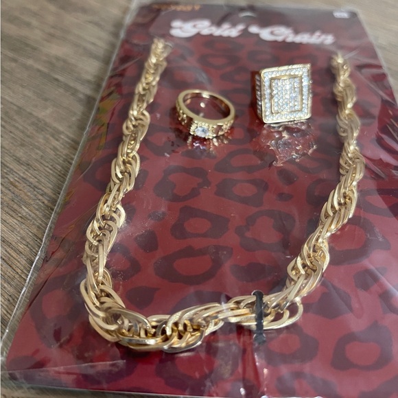 Men’s Spirt Costume Jewelry Gold Chain and 2 Gold Rings - Picture 1 of 10